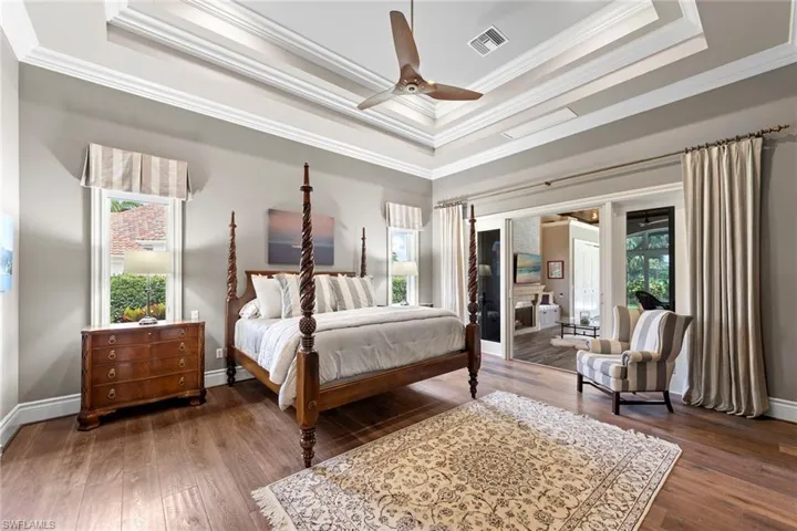 5031 Groveland Ter, Naples, Florida 34119