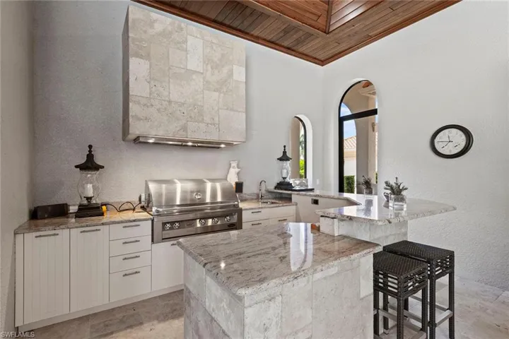 5031 Groveland Ter, Naples, Florida 34119