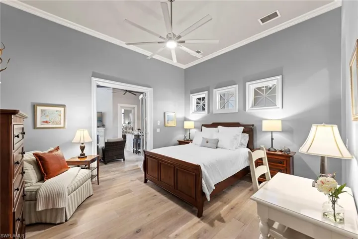 5031 Groveland Ter, Naples, Florida 34119