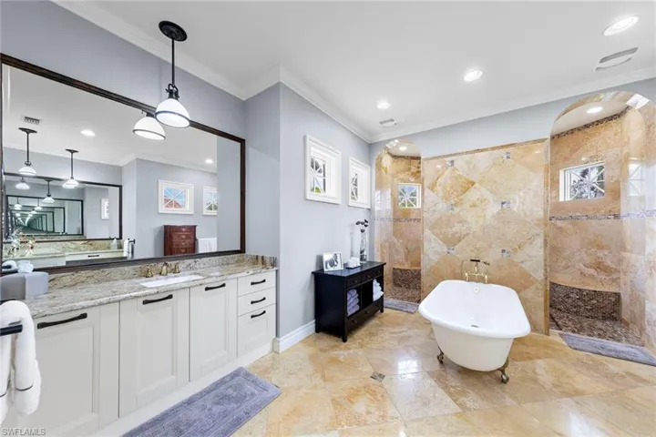 5031 Groveland Ter, Naples, Florida 34119