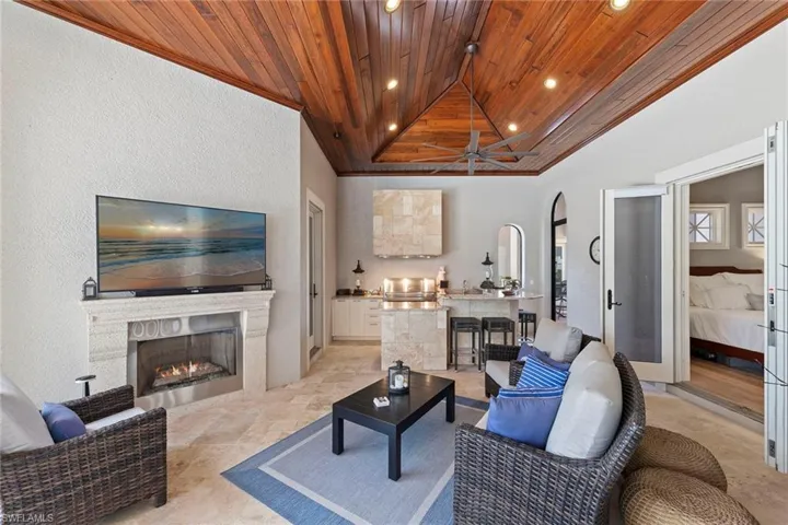 5031 Groveland Ter, Naples, Florida 34119