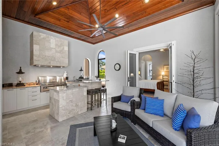 5031 Groveland Ter, Naples, Florida 34119