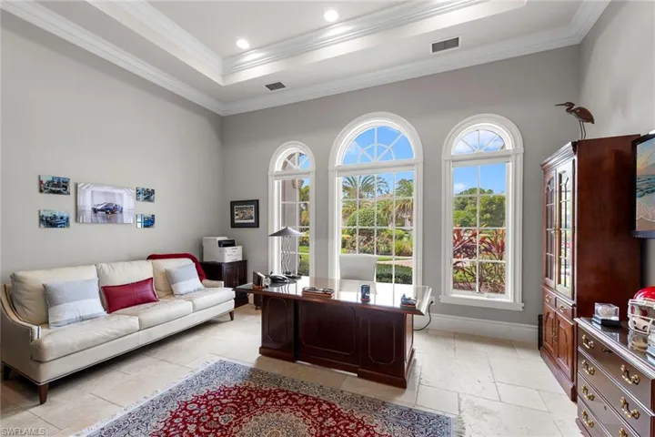 5031 Groveland Ter, Naples, Florida 34119