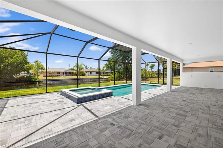 230 Sw 31st Ter, Cape Coral, Florida 33914