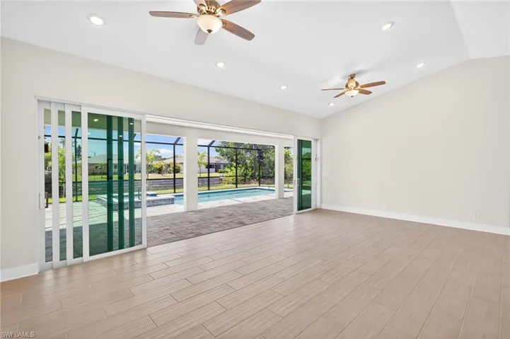 230 Sw 31st Ter, Cape Coral, Florida 33914