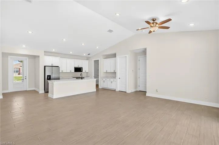 230 Sw 31st Ter, Cape Coral, Florida 33914