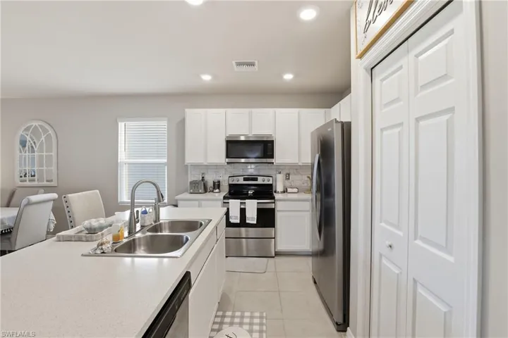 15388  Wildflower  CIR, Naples, FL 34119