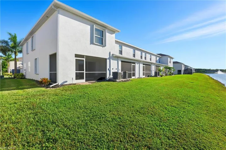 15388  Wildflower  CIR, Naples, FL 34119