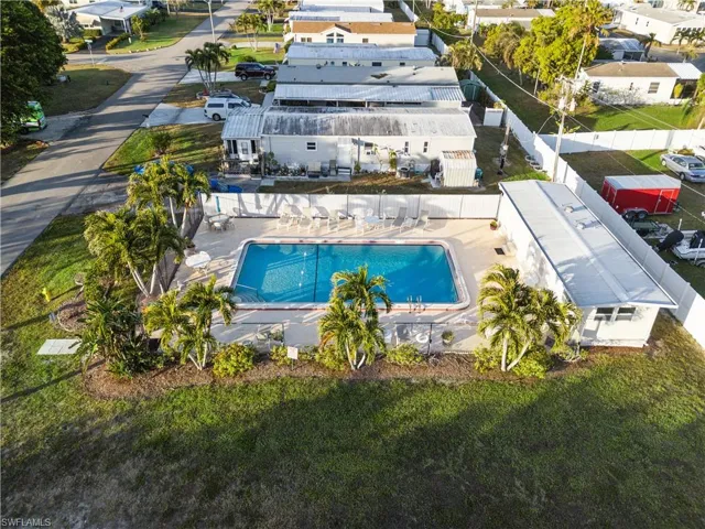 Bird's eye view of a pool area