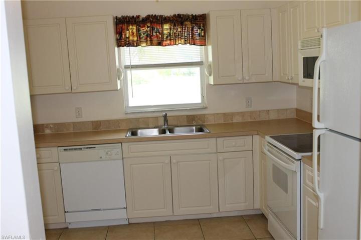 501 SE 4th  TER, Cape Coral, FL 33990