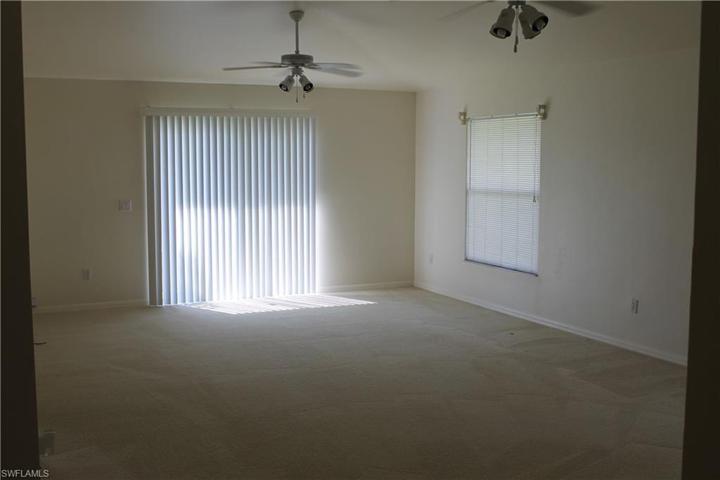 501 SE 4th  TER, Cape Coral, FL 33990