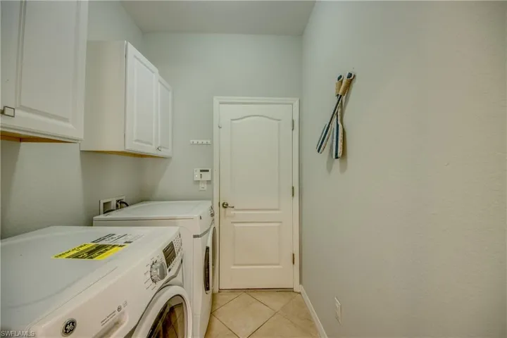 9440  River Otter  DR, Fort Myers, FL 33912