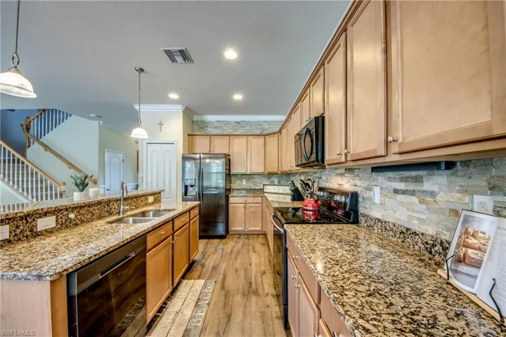 9440  River Otter  DR, Fort Myers, FL 33912