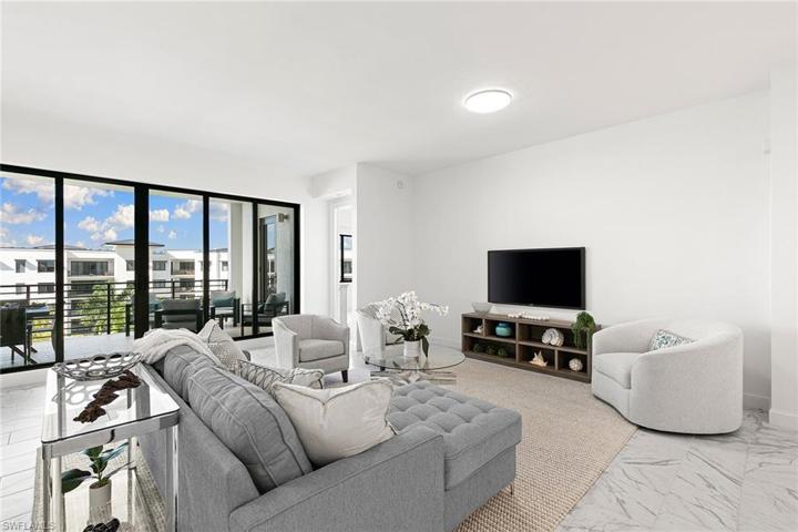 1125 Central AVE # 570, NAPLES FL 34102