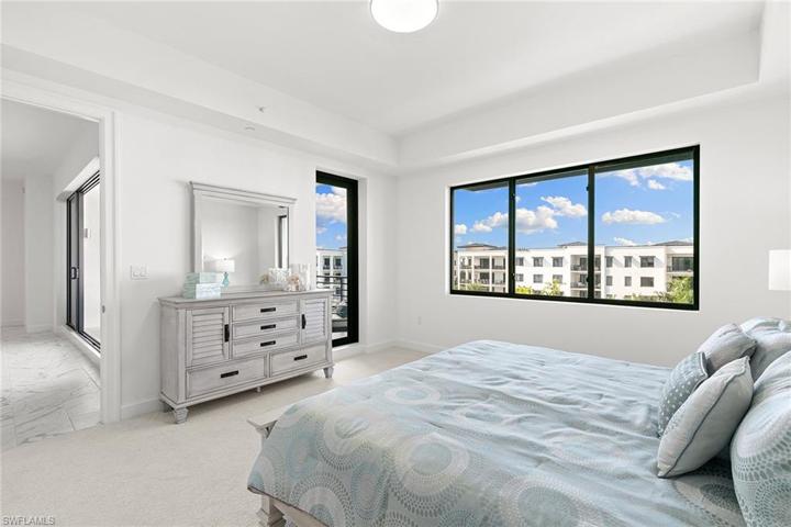 1125 Central AVE # 570, NAPLES FL 34102