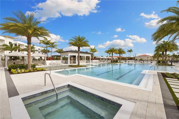 1125 Central AVE # 570, NAPLES FL 34102