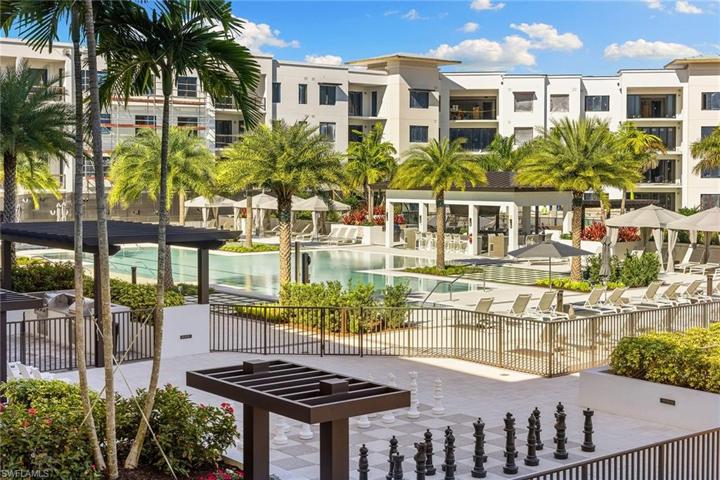 1125 Central AVE # 570, NAPLES FL 34102