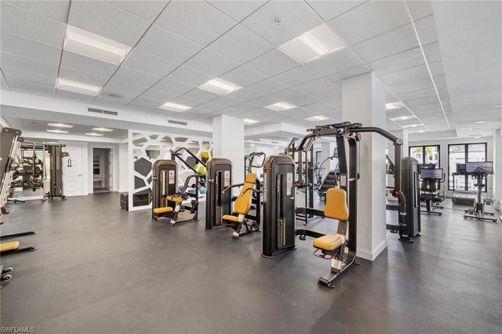 1125 Central AVE # 570, NAPLES FL 34102