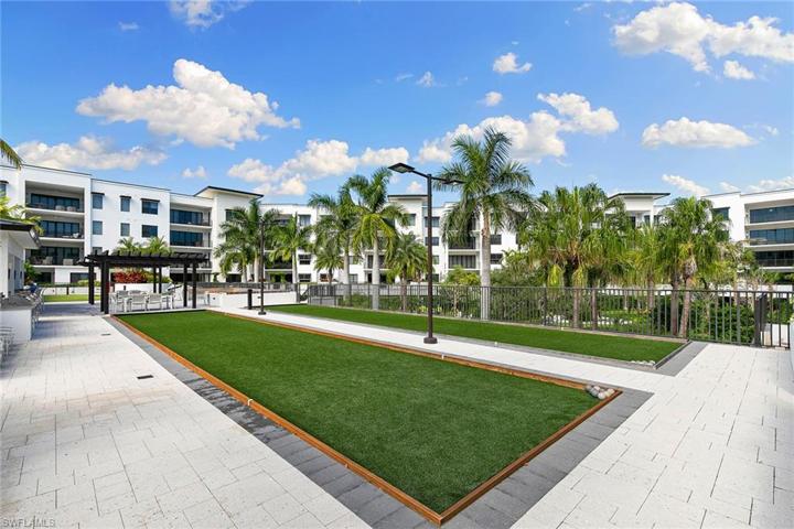 1125 Central AVE # 570, NAPLES FL 34102