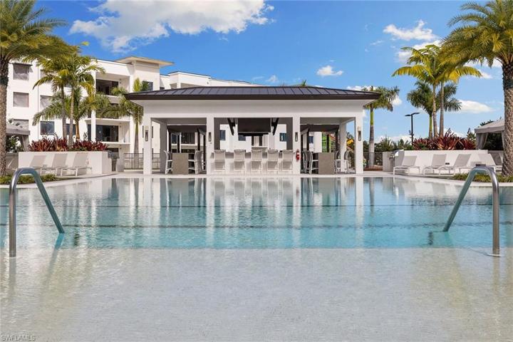 1125 Central AVE # 570, NAPLES FL 34102
