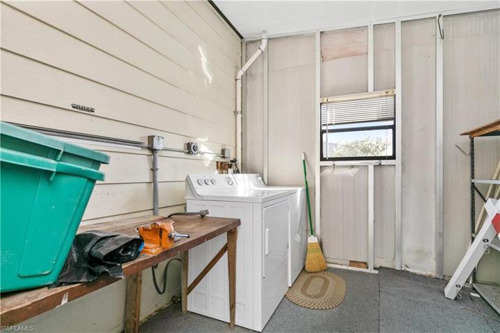Attached Workshop and laundry room