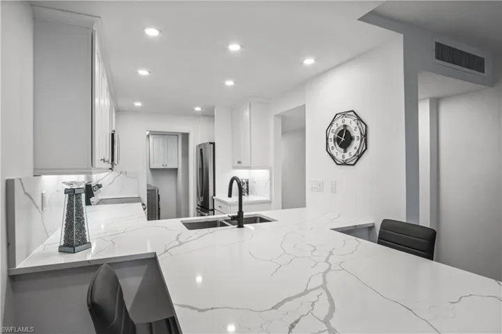 25900 Hickory Blvd 605, Bonita Springs, Florida 34134
