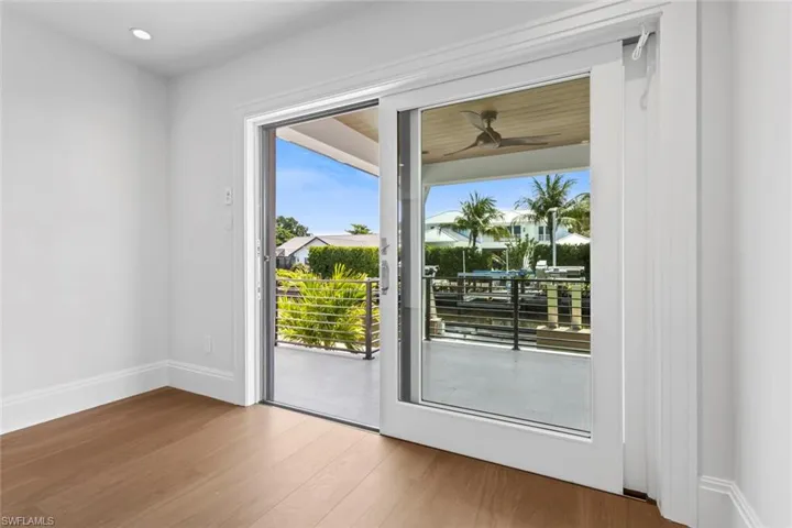 1707  3rd S ST, Naples, FL 34102
