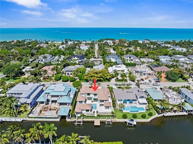 1707  3rd S ST, Naples, FL 34102