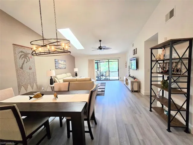 Dining Area Looking Towards Greatroom