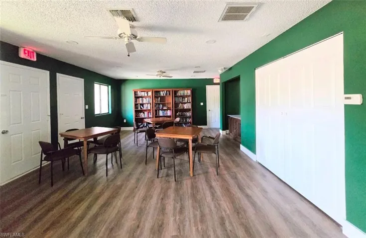 Community Card Room & Library