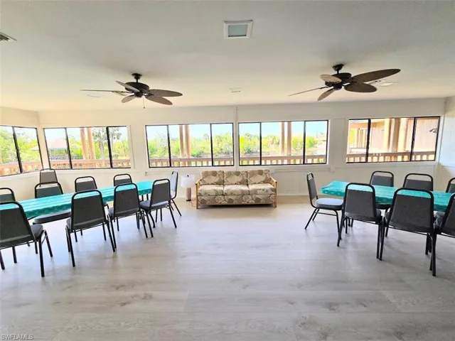 Clubhouse Seating w/Views of the Lake