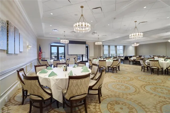 Clubhouse dining room with beautiful chandeliers