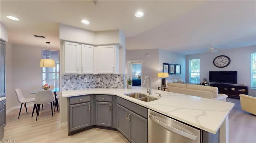 9190  Southmont  CV, Fort Myers, FL 33908