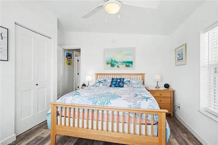 17550 Canal Cove Ct, Fort Myers Beach, Florida 33931