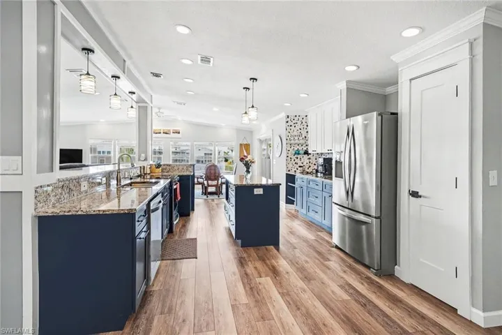 17550  Canal Cove  CT, Fort Myers Beach, FL 33931