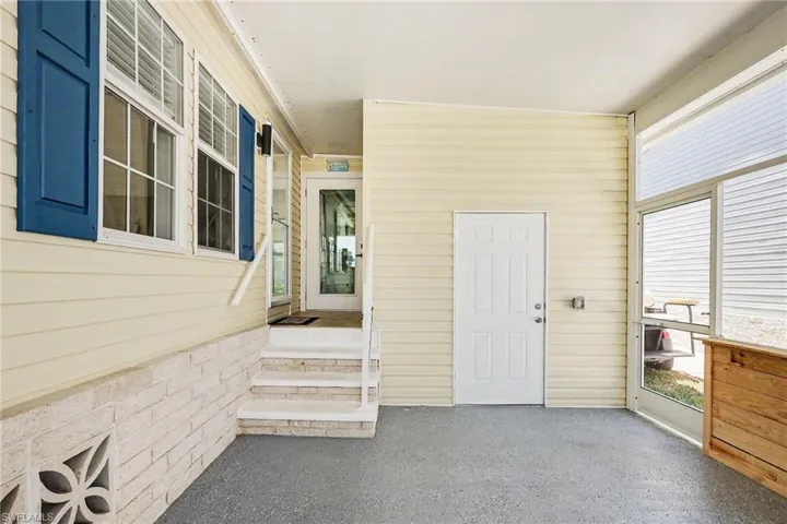 17550 Canal Cove Ct, Fort Myers Beach, Florida 33931