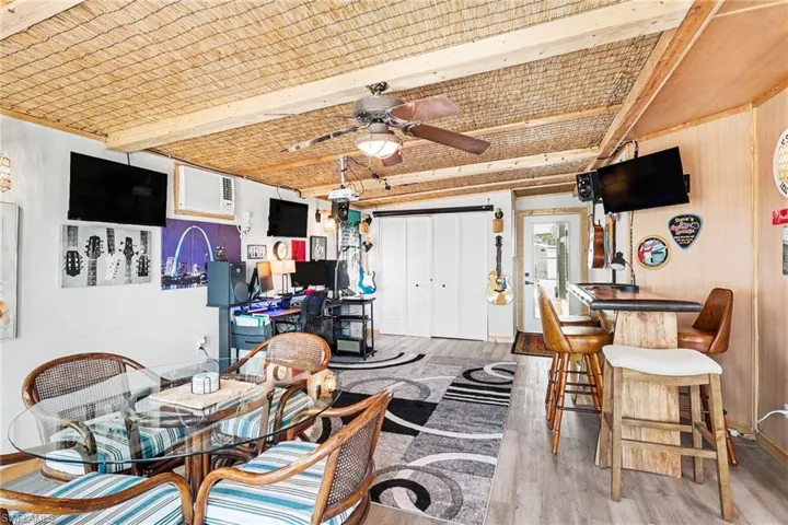 17550  Canal Cove  CT, Fort Myers Beach, FL 33931