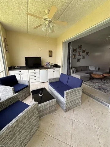 6820 Beach Resort Dr 11, Naples, Florida 34114