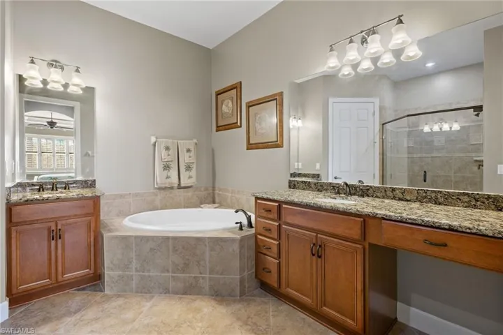 10341  Glastonbury  CIR, Fort Myers, FL 33913