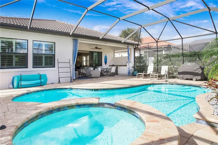 1382  Petone  CT, Naples, FL 34113