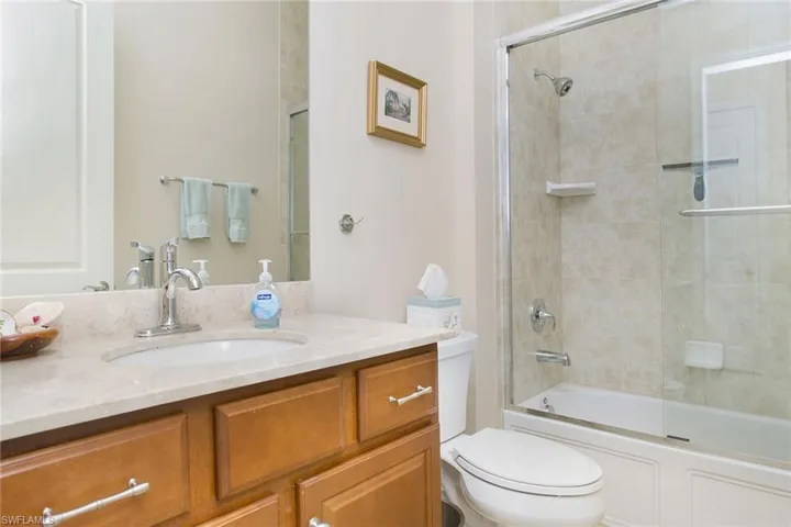 1382  Petone  CT, Naples, FL 34113