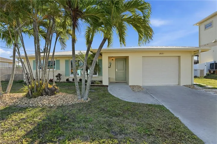 2821 Bruce St, Matlacha, Florida 33993