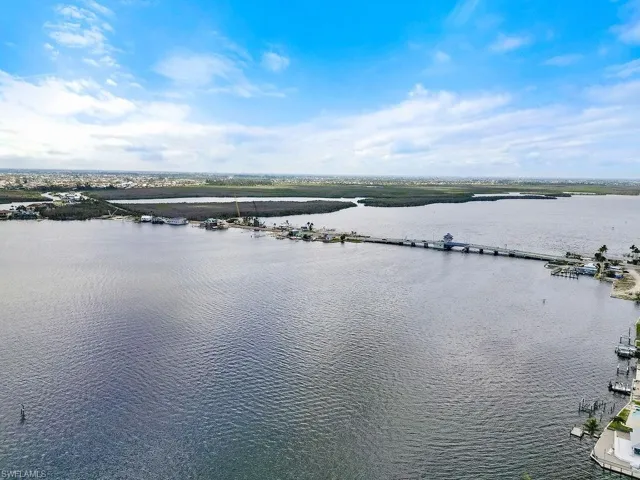 2821 Bruce St, Matlacha, Florida 33993