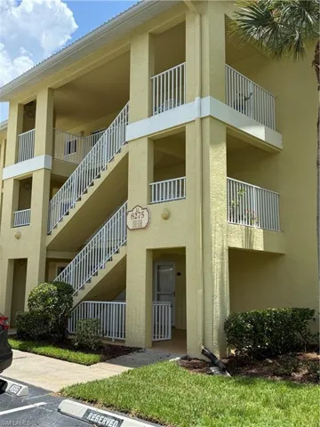 8275 Key Royal Cir 1132, Naples, Florida 34119