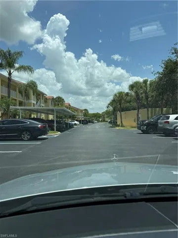 8275 Key Royal Cir 1132, Naples, Florida 34119