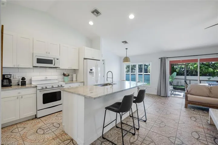 1422 Ne 18th St, Cape Coral, Florida 33909