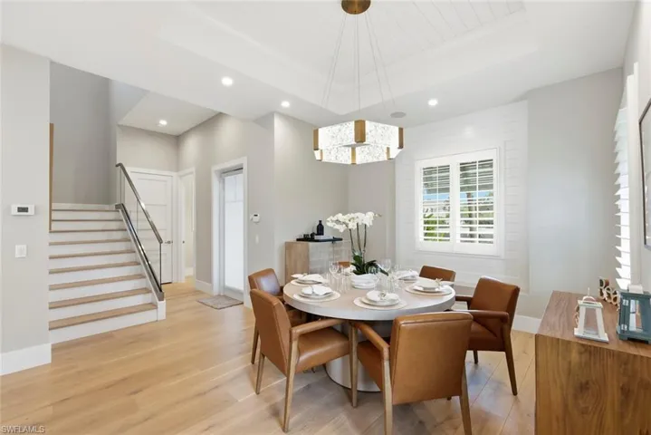 888 10th Ave S, Naples, Florida 34102