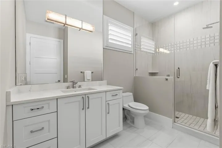 888 10th Ave S, Naples, Florida 34102