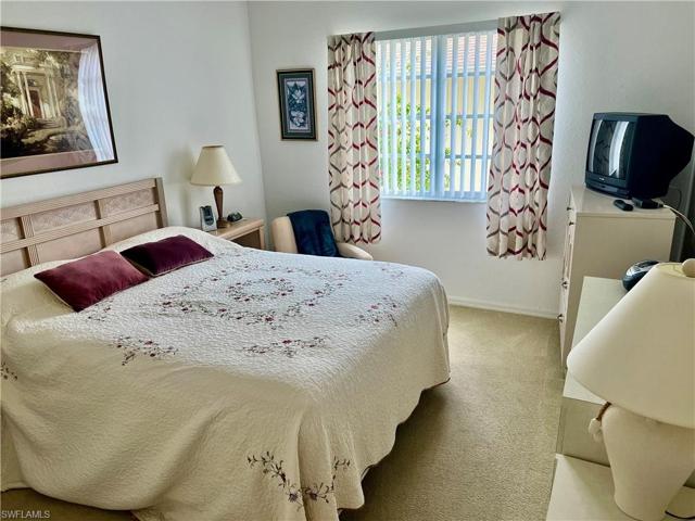 249 Gabriel CIR # 2707, NAPLES FL 34104