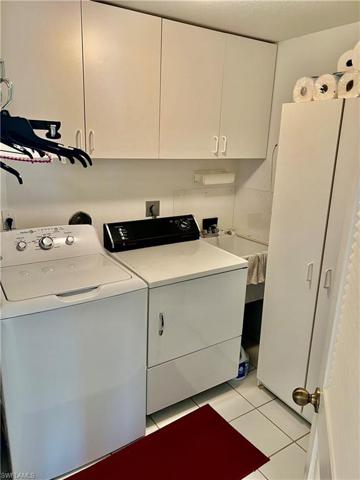 249 Gabriel CIR # 2707, NAPLES FL 34104
